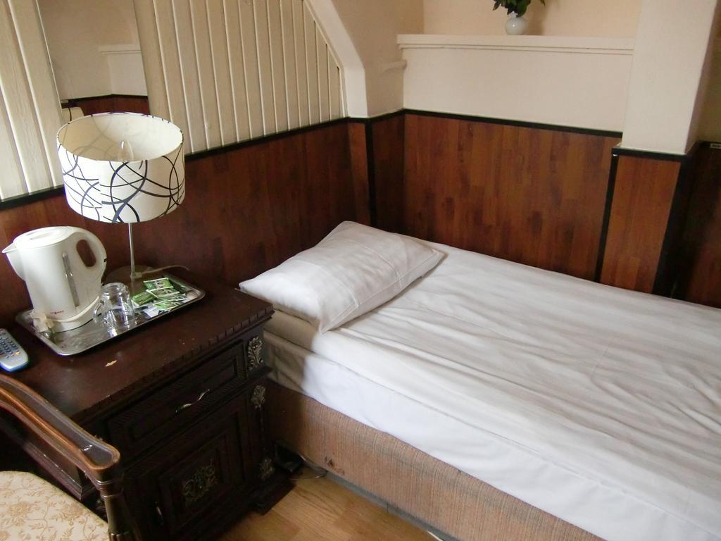 Budget Hotel Thorbecke Amszterdam Szoba fotó